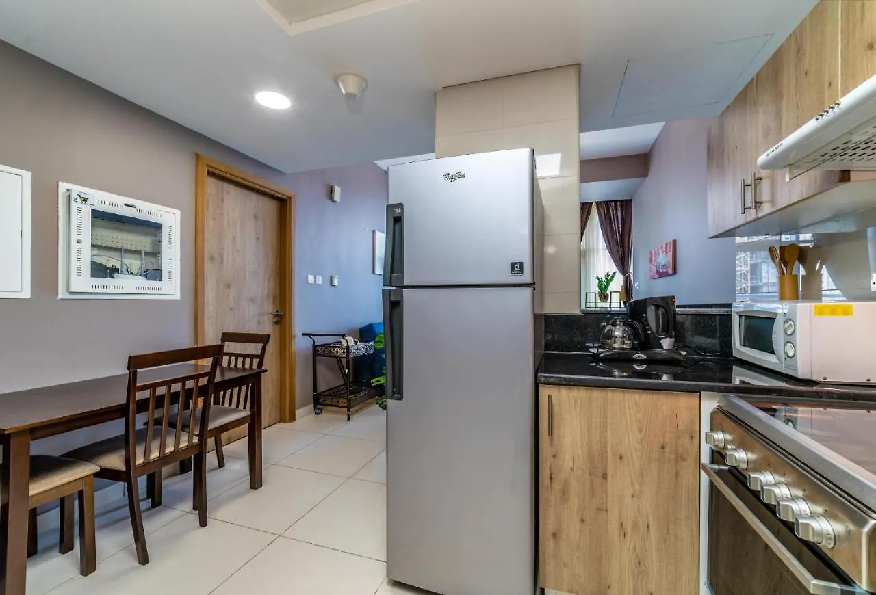 Golden Stay Vacation Homes Continental Tower Marina Dubaj